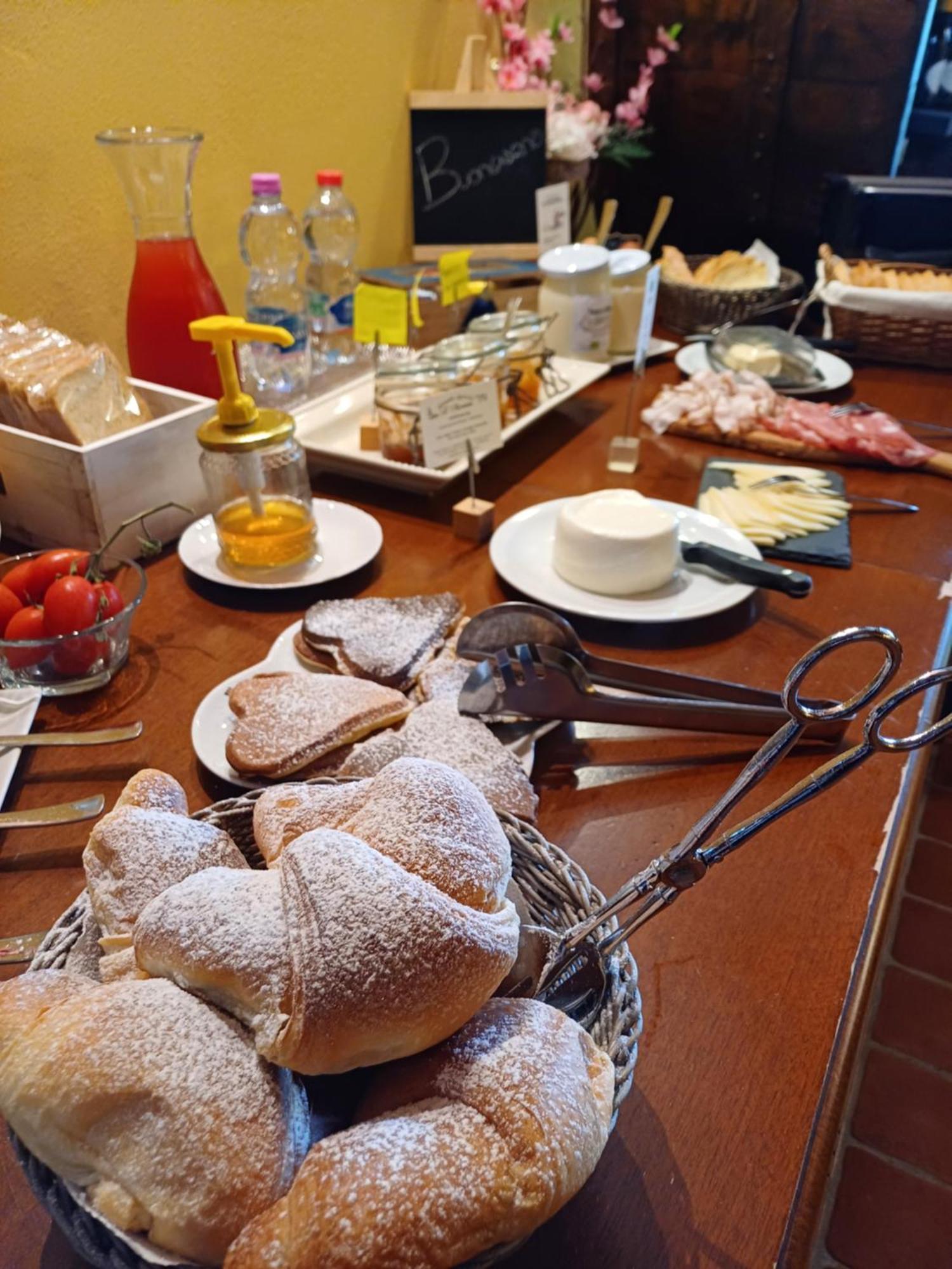 Agriturismo Terre Di Toscana Terricciola Eksteriør bilde